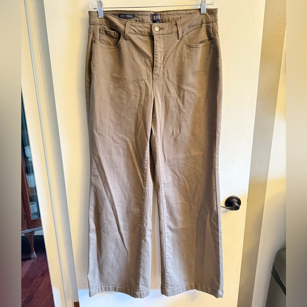 NYDJ NWT Olive Green Wide-Leg Jeans